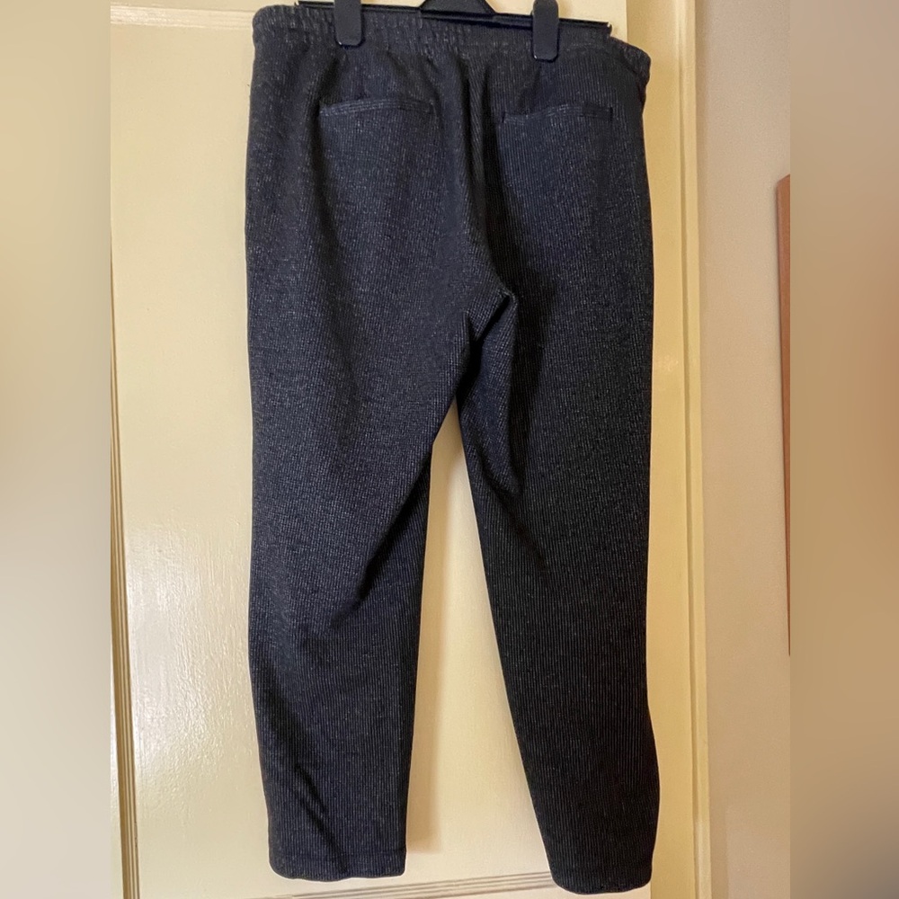 LOFT Black Relaxed business casual Size: L - Picture 3 of 3